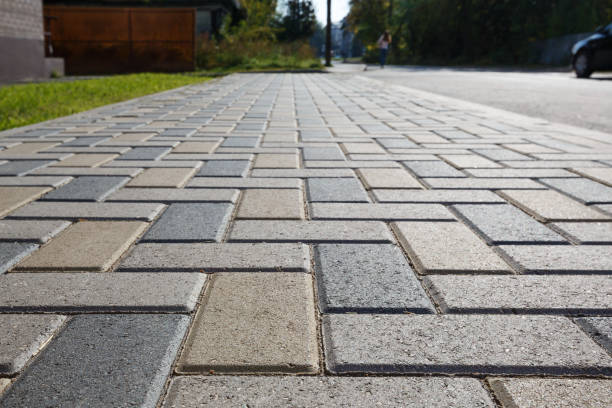 Best Professional Driveway Pavers  in Farmersburg, IN